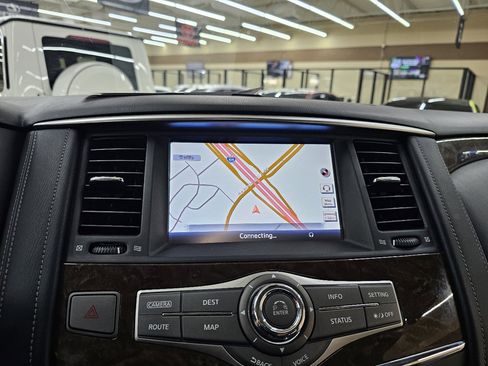 Used 2017 INFINITI QX80 2WD w/ Driver Assistance Package image 34