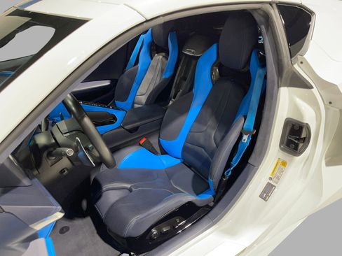 Used 2022 Chevrolet Corvette Stingray 3LT w/ Z51 Performance Package image 25