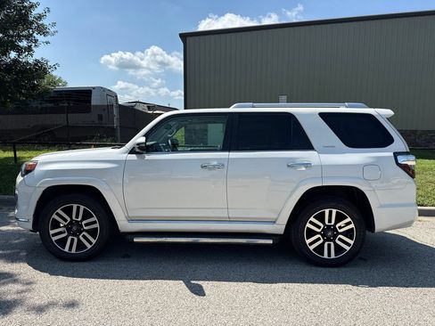 Used 2019 Toyota 4Runner Limited AWD/4WD image 9