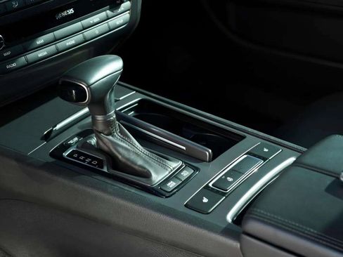 Used 2019 Genesis G80 3.8 image 33