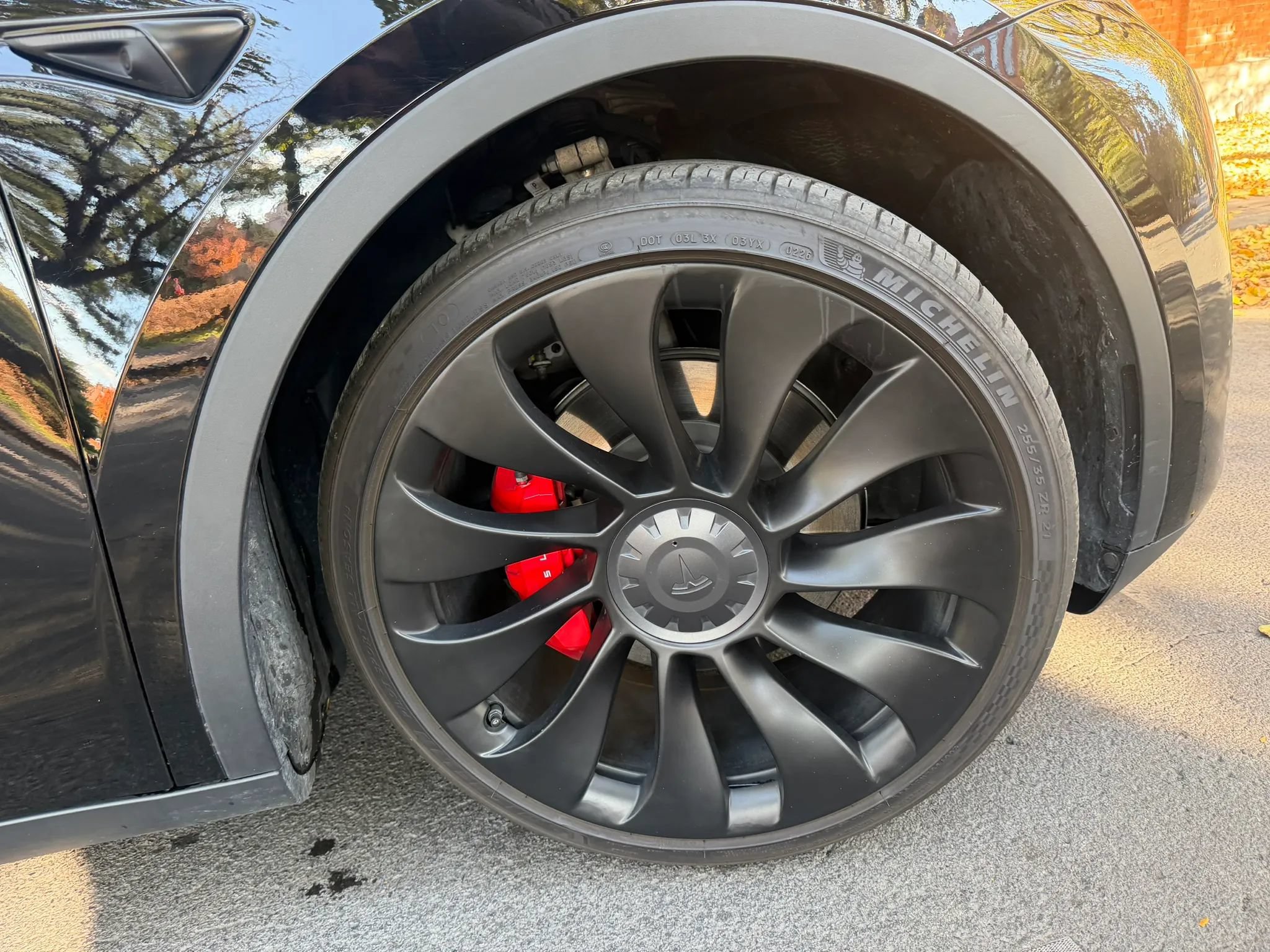 Used 2023 Tesla Model Y Long Range AWD/4WD image 10