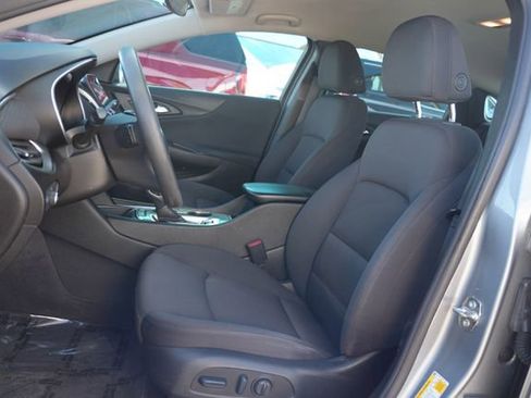 Used 2023 Chevrolet Malibu LT FWD image 18