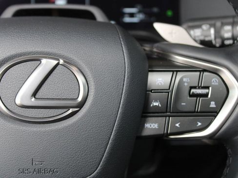 Used 2024 Lexus GX 550 w/ Accessory Package (2T) AWD/4WD image 30