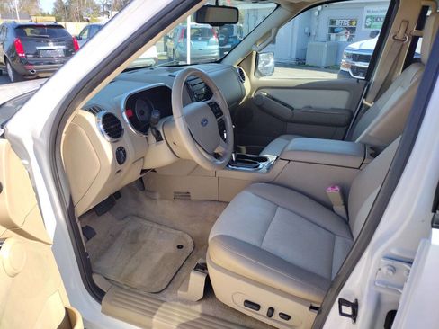 Used 2010 Ford Explorer Limited image 16
