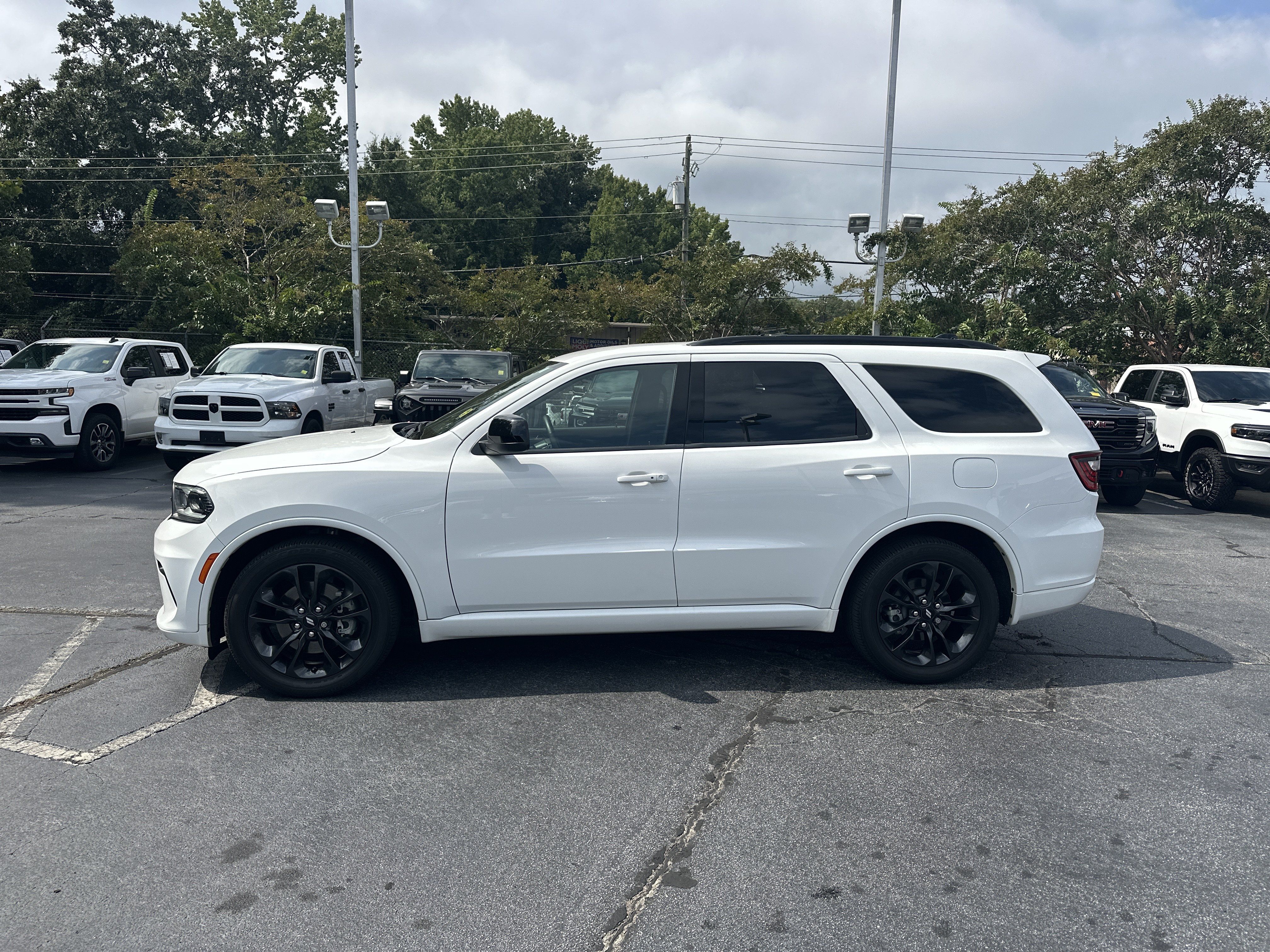 Used 2025 Dodge Durango GT w/ Blacktop Package RWD image 6