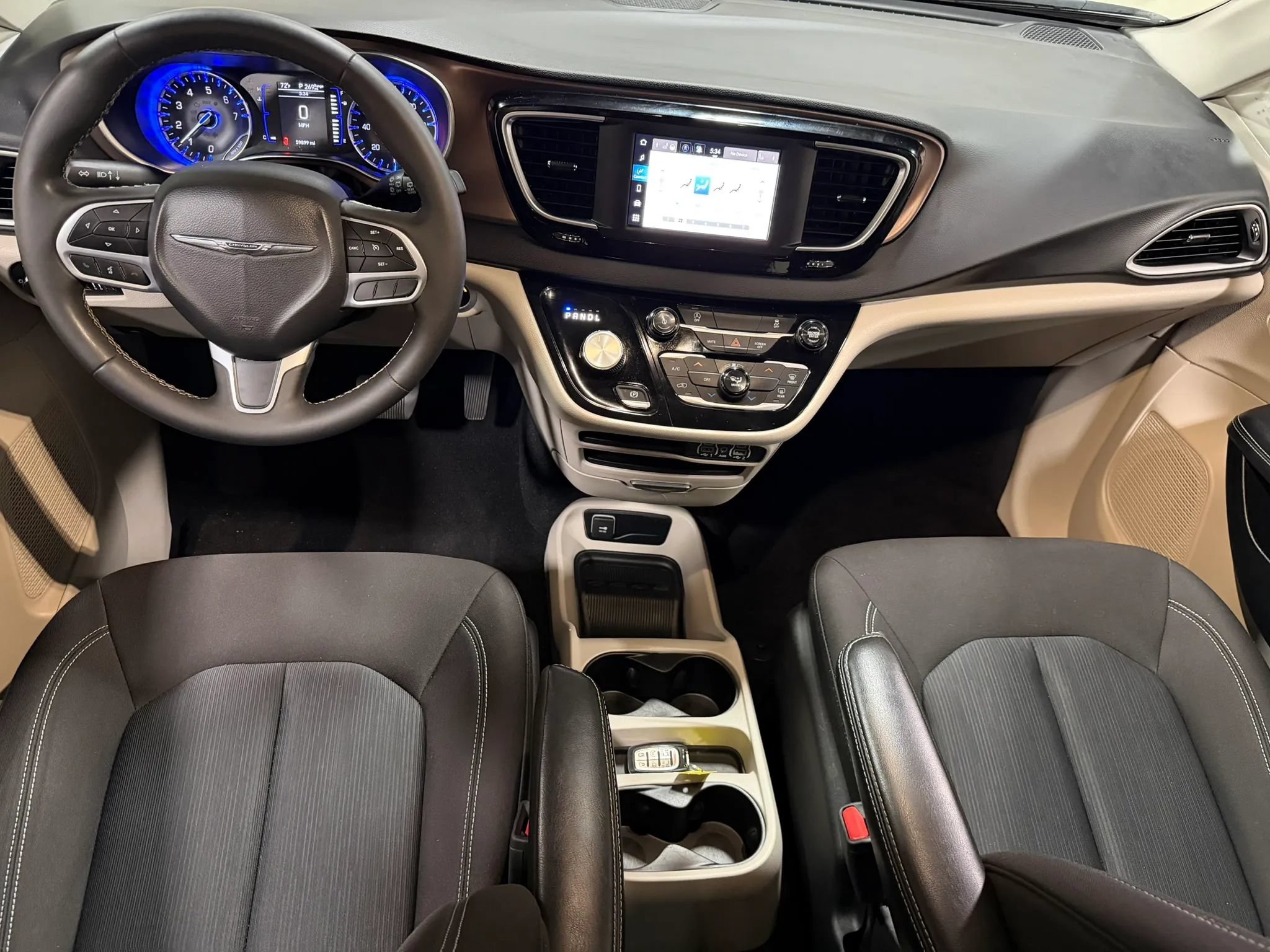 Used 2023 Chrysler Voyager LX FWD image 42