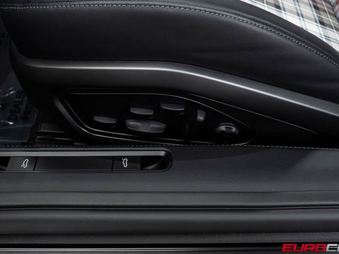 Used 2025 Porsche 911 Turbo S image 44