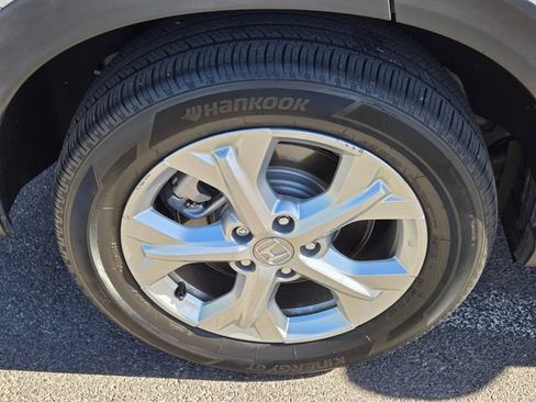 Certified 2023 Honda HR-V LX image 12