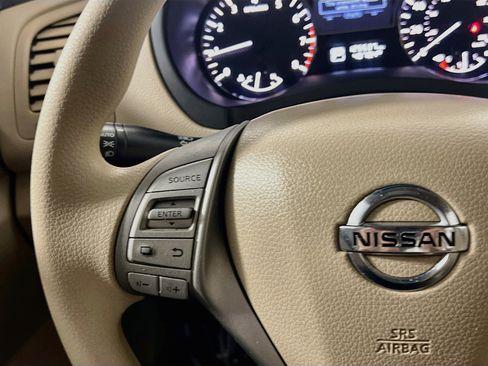 Used 2014 Nissan Altima 2.5 S FWD image 19
