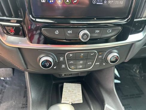 Used 2023 Chevrolet Traverse RS w/ LPO, 'HIT The Road' Package FWD image 25