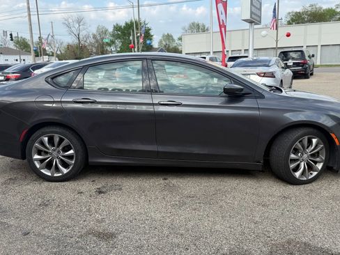 Used 2015 Chrysler 200 S w/ Navigation & Sound Group I FWD image 6