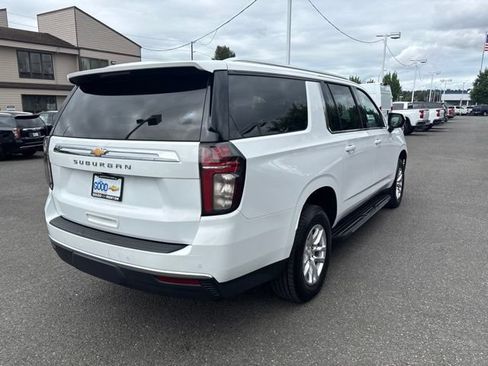 Used 2022 Chevrolet Suburban LS AWD/4WD image 5