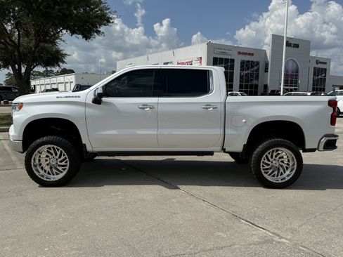 Used 2022 Chevrolet Silverado 1500 LTZ w/ LTZ Premium Texas Edition AWD/4WD image 8