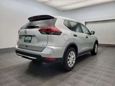 Used 2019 Nissan Rogue S image 9
