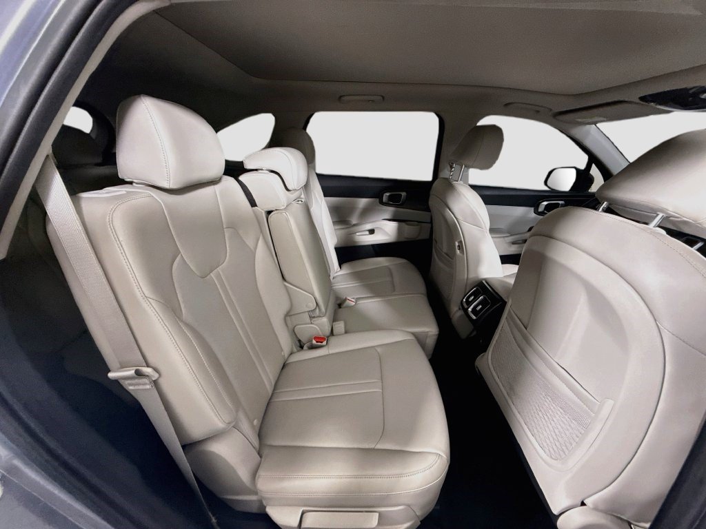 Used 2023 Kia Sorento S w/ Panoramic Sunroof Package FWD image 26