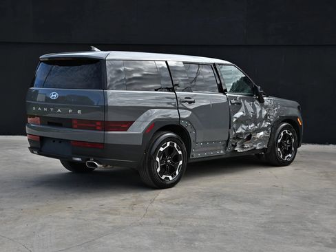 Used 2024 Hyundai Santa Fe SE image 5