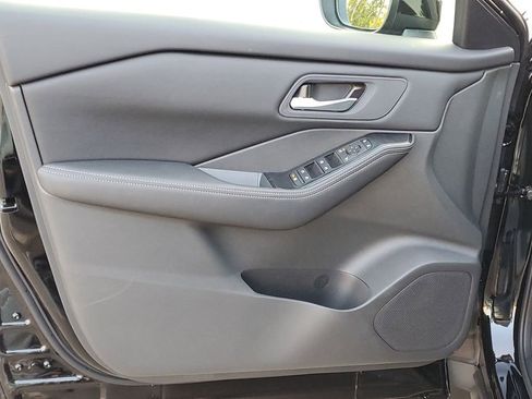 New 2026 Nissan Rogue SV image 9