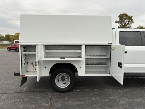 Used 2023 Ford F350 XL w/ Snow Plow Prep Package image 27