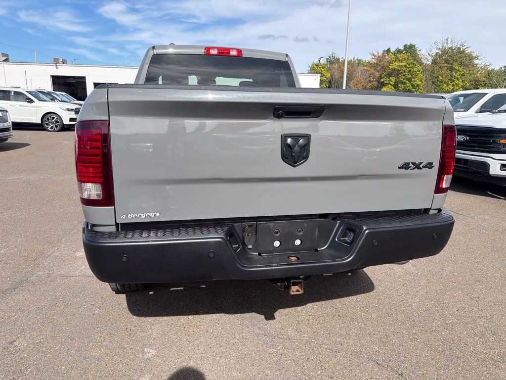 Used 2022 RAM 1500 Warlock w/ Ceramic Gray Warlock Package AWD/4WD image 5