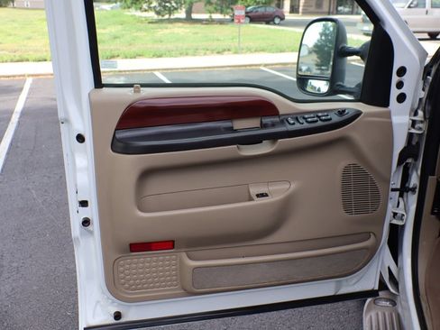 Used 2005 Ford Excursion Eddie Bauer AWD/4WD image 25