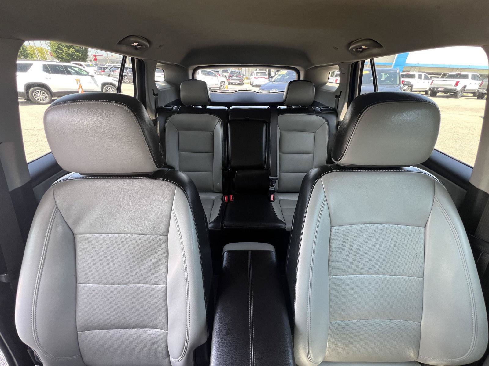 Used 2022 GMC Terrain SLT w/ Tech Package AWD/4WD image 26