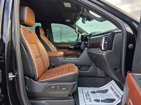Used 2024 GMC Sierra 3500 Denali Ultimate w/ LPO, GMC Protection Package image 27