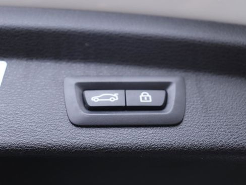 Used 2018 BMW X2 sDrive28i w/ Convenience Package image 17