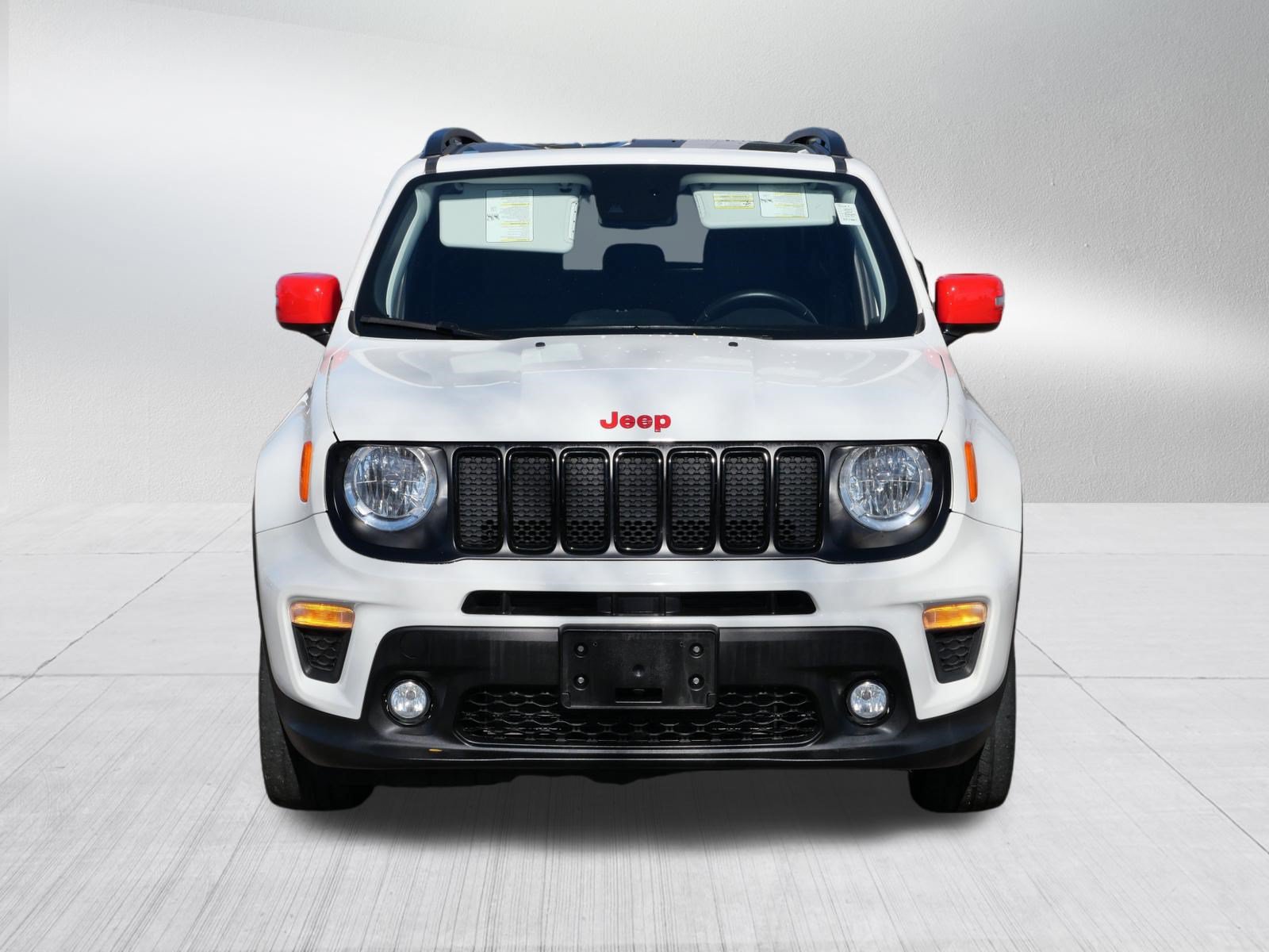 Used 2023 Jeep Renegade Latitude w/ Sun/Sound Group AWD/4WD image 2