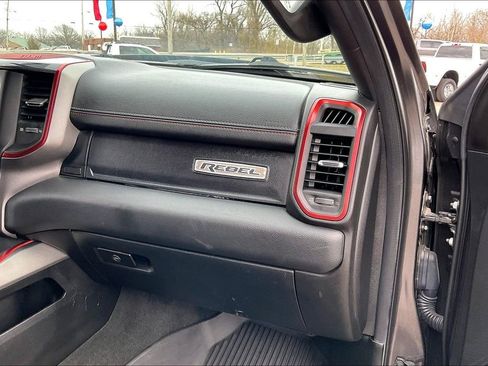 Used 2019 RAM 1500 Rebel image 14