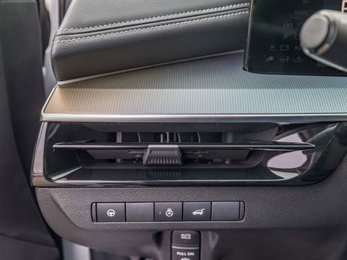 New 2025 Nissan Murano SL image 12