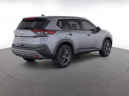 Used 2023 Nissan Rogue S FWD image 6
