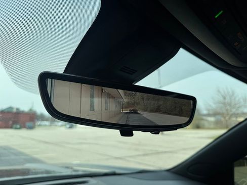 Used 2021 GMC Yukon Denali w/ Denali Premium Package image 34