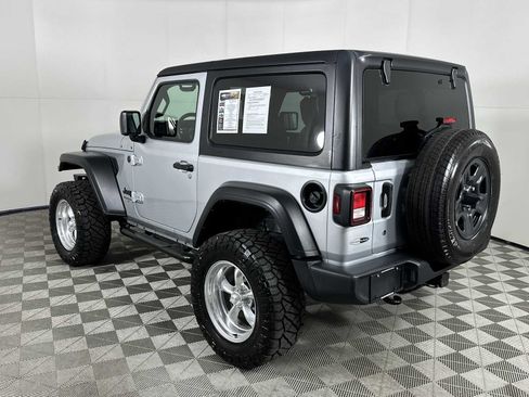 Used 2022 Jeep Wrangler Sport image 6