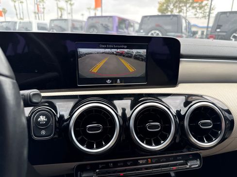 Used 2020 Mercedes-Benz CLA 250 image 35