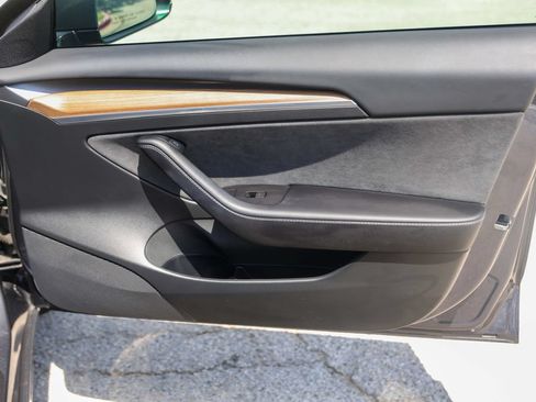 Used 2021 Tesla Model 3 Standard Range Plus RWD image 25
