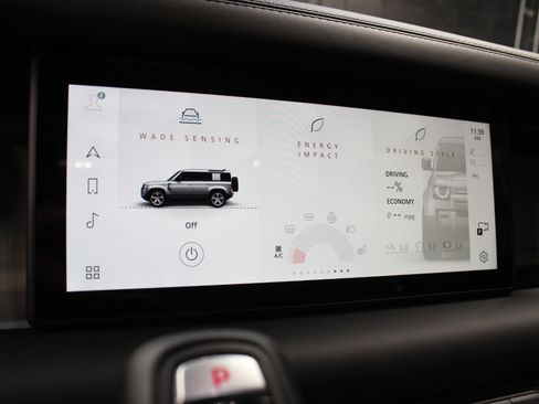 Used 2024 Land Rover Defender 110 X-Dynamic SE image 61