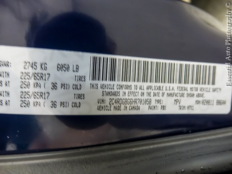 Used 2017 Dodge Grand Caravan SE FWD image 24