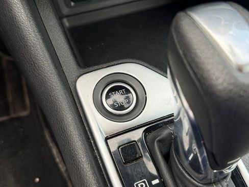 Used 2024 Nissan Sentra SV FWD image 28