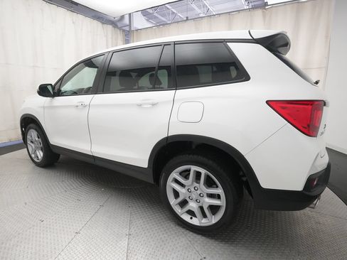 Certified 2025 Honda Passport EX-L image 34