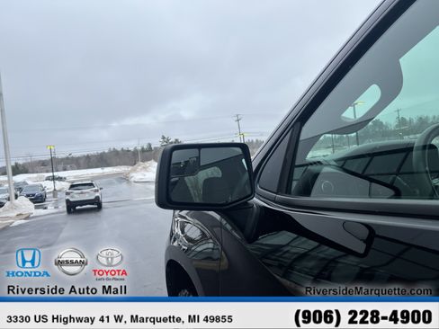 Used 2019 Chevrolet Silverado 1500 Custom w/ Custom Value Package image 5