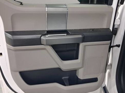 Used 2020 Ford F250 XLT w/ XLT Premium Package AWD/4WD image 18