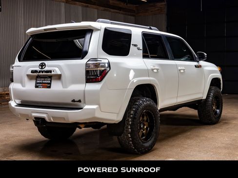 Used 2017 Toyota 4Runner TRD Off-Road Premium image 9