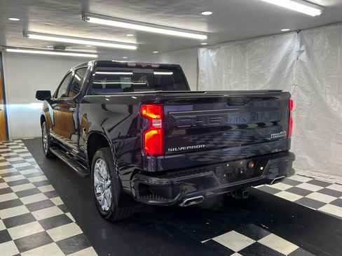 Used 2023 Chevrolet Silverado 1500 High Country w/ High Country Premium Package AWD/4WD image 11