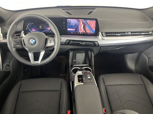 Certified 2025 BMW X2 xDrive28i w/ Convenience Package image 10