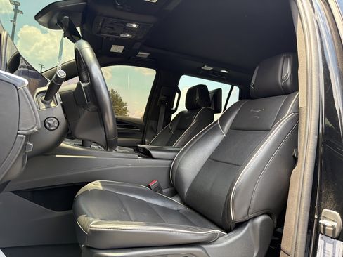 Used 2021 Cadillac Escalade Sport w/ Driver Assist Tech Package AWD/4WD image 7