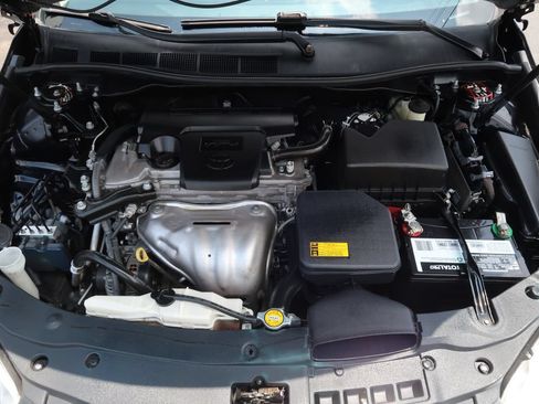 Used 2015 Toyota Camry SE FWD image 12