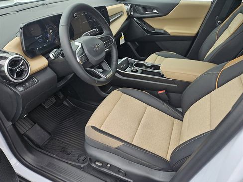 New 2026 Chevrolet Equinox ACTIV w/ Convenience Package III image 19