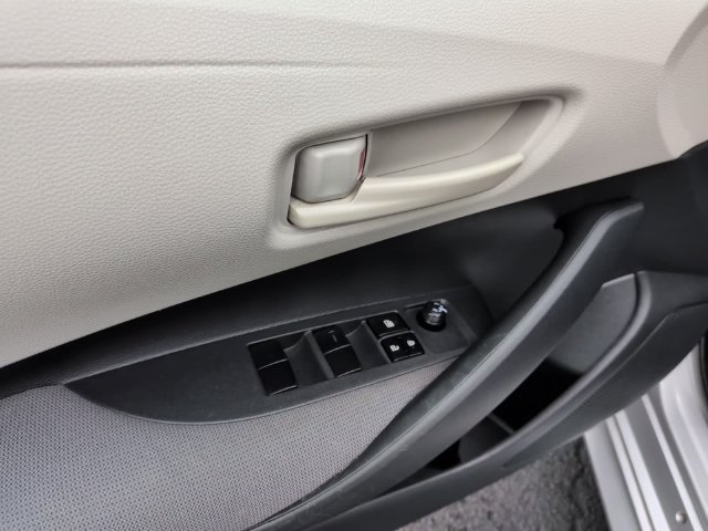 Used 2024 Toyota Corolla LE FWD image 11