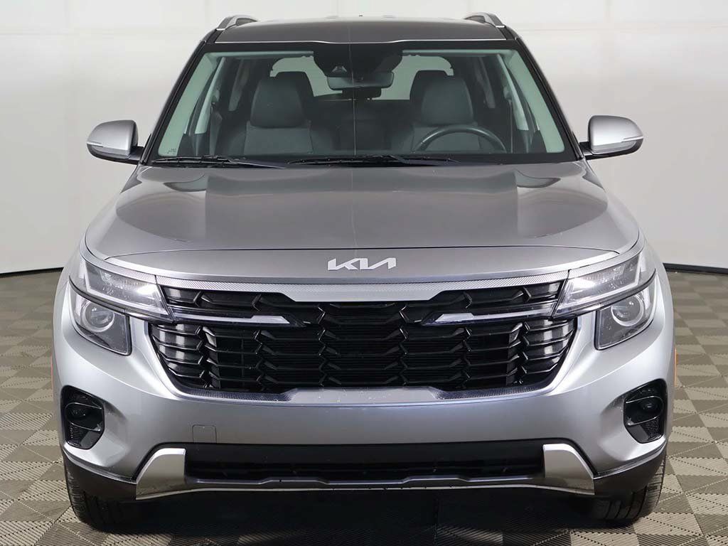 Used 2024 Kia Seltos S AWD/4WD image 11