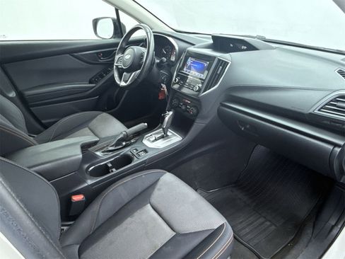 Used 2018 Subaru Crosstrek 2.0i Premium image 16